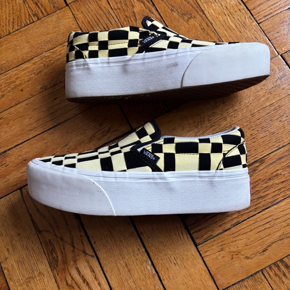 Platform Slip-on Vans – Black & White I Size 7.5 Women's - Picture 3 of 6